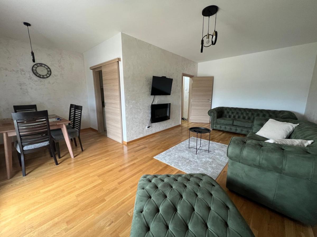 Apartman Didi-Free Parking Novi Sad Buitenkant foto