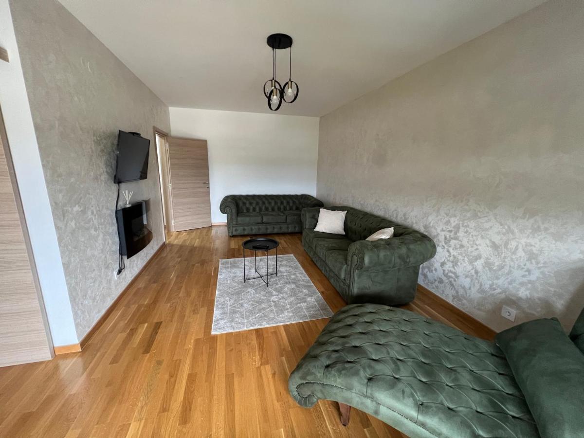 Apartman Didi-Free Parking Novi Sad Buitenkant foto